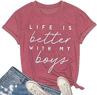 قميص مطبوع عليه عبارة Life is Better with My Boys Women Funny Mom قمصان جرافيك خريفية قصيرة رياضية كاجوال للتمارين الرياضية