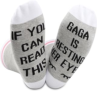 زوجان من جوارب غاغا هدية If You Can Read This Gaga Is Resting Her Eyes Socks هدية عيد ميلاد الجدة هدية عيد الأم (عيون غاغا)