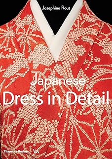 Thames & Hudson Japanese Dress in Detail