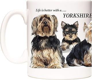 كوب يوركشاير تيرير مطبوع بعبارة «Life is Better with A Yorkshire Terrier». كوب قهوة من يوركي، كوب شاي او كوب شوكولاتة ساخنة، من كازموغز، سيراميك، ابيض